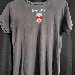 Grey love is blind tee